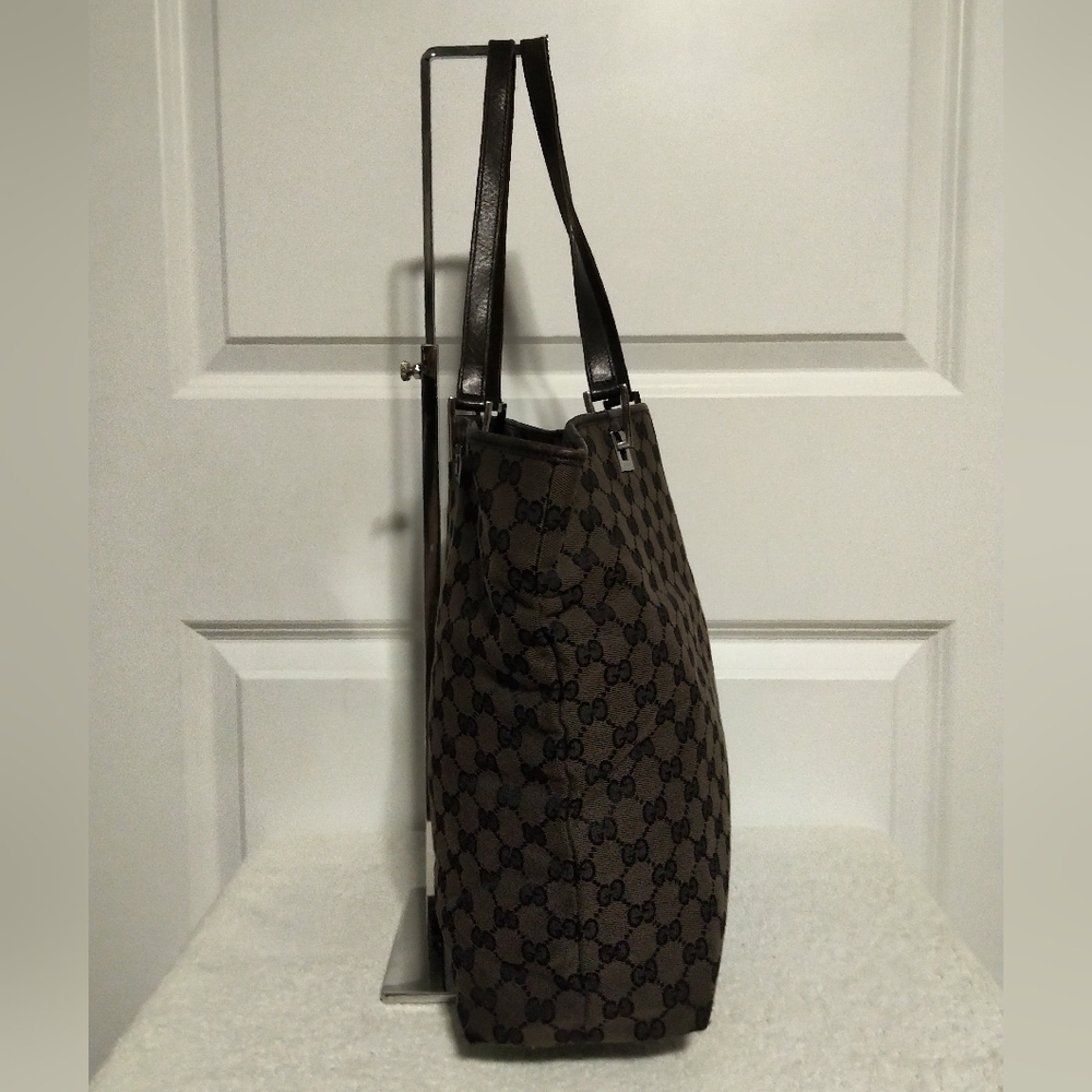 Authentic Gucci GG Shoulder Tote Bag - Picture 3 of 11